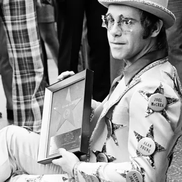 Publicación de Elton John en Instagram (23 oct 2026)