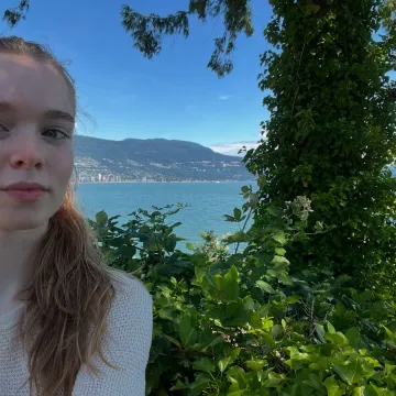 Publicación de Summer H. Howell en Instagram (8 jul 2025)