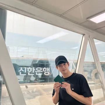 Publicación de Kim Soo-hyun en Instagram (29 nov 2024)