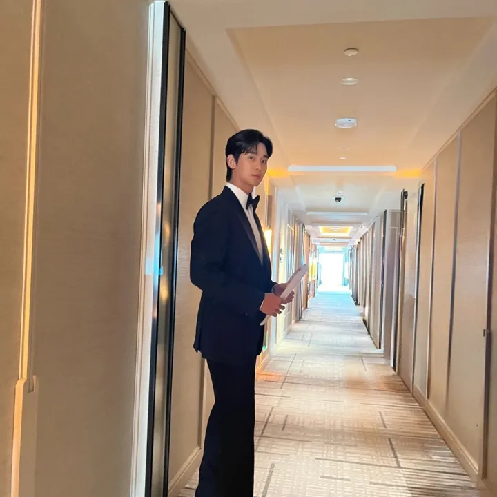 Publicación de Kim Soo-hyun en Instagram (26 nov 2024)