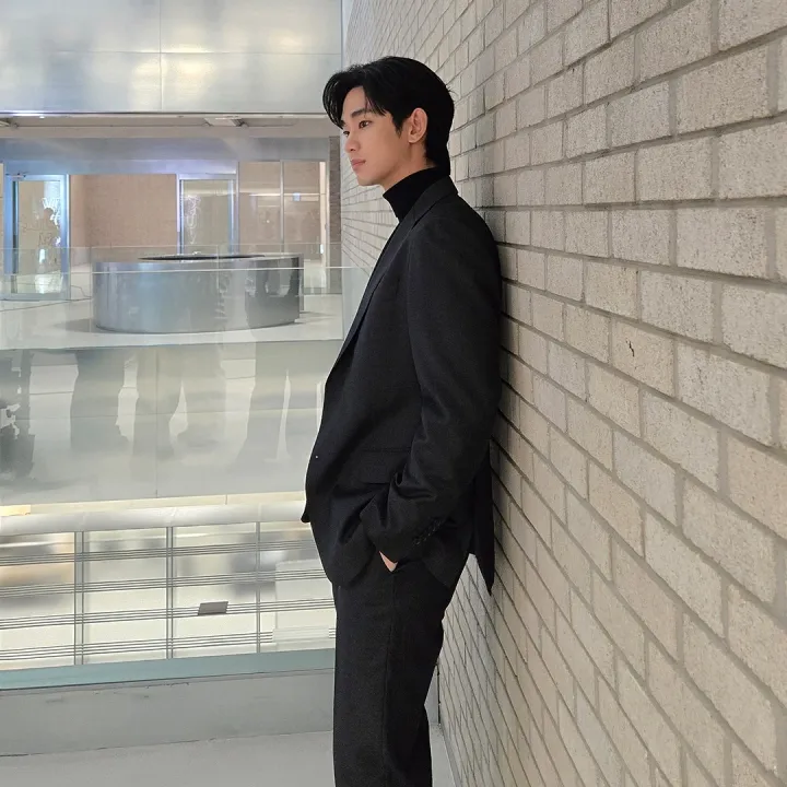 Publicación de Kim Soo-hyun en Instagram (12 feb 2025)