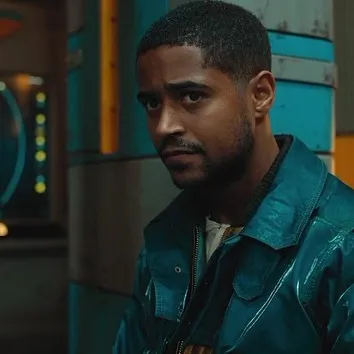 Publicación de Alfred Enoch en Instagram (26 sept 2021)