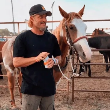Publicación de Travis Fimmel en Instagram (14 abr 2023)
