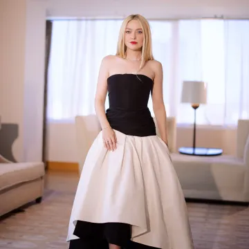 Publicación de Dakota Fanning en Instagram (17 sept 2026)