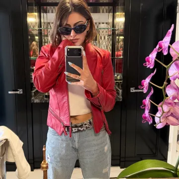 Publicación de Hansika Motwani en Instagram (30 sept 2026)