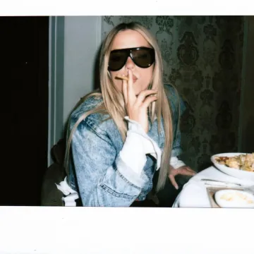 Publicación de Reneé Rapp en Instagram (18 mar 2026)