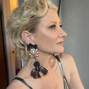 Publicación de Anne Heche en Instagram (6 abr 2022)