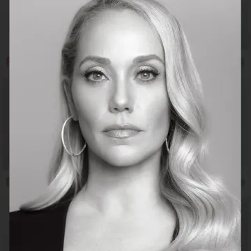 Publicación de Elizabeth Berkley en Instagram (11 ene 2026)