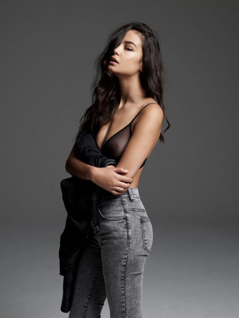 Courtney Eaton-111736