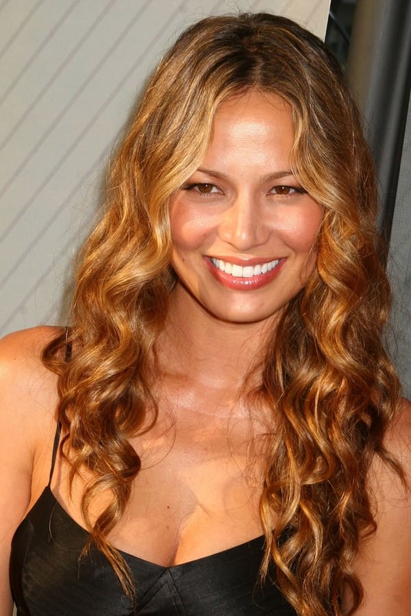 Foto de Moon Bloodgood