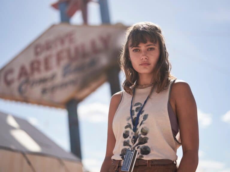 Ella Purnell-31433