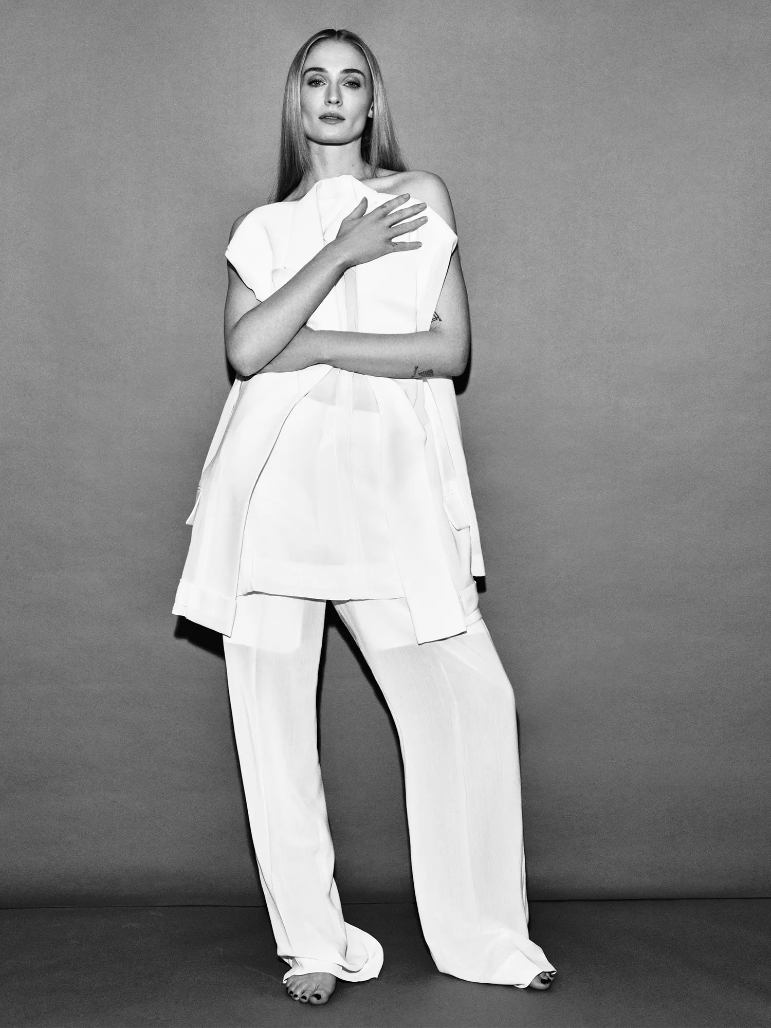 Sophie-Turner2-Feet-7912767