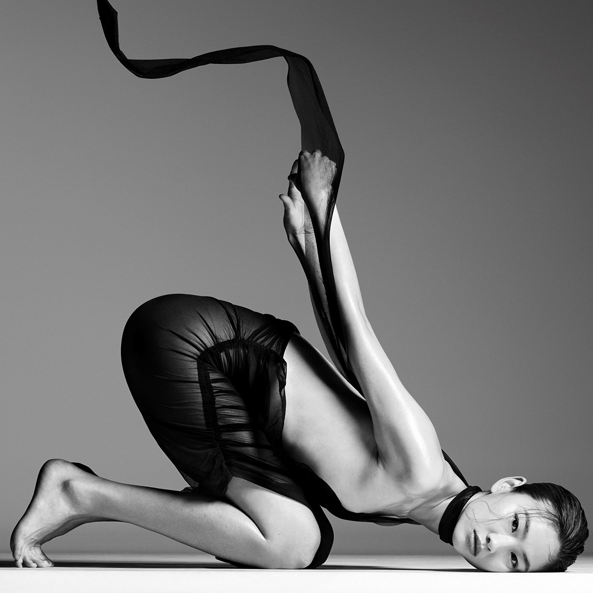 Hoyeon-Jung-for-the-2025-Pirelli-Calendar-2