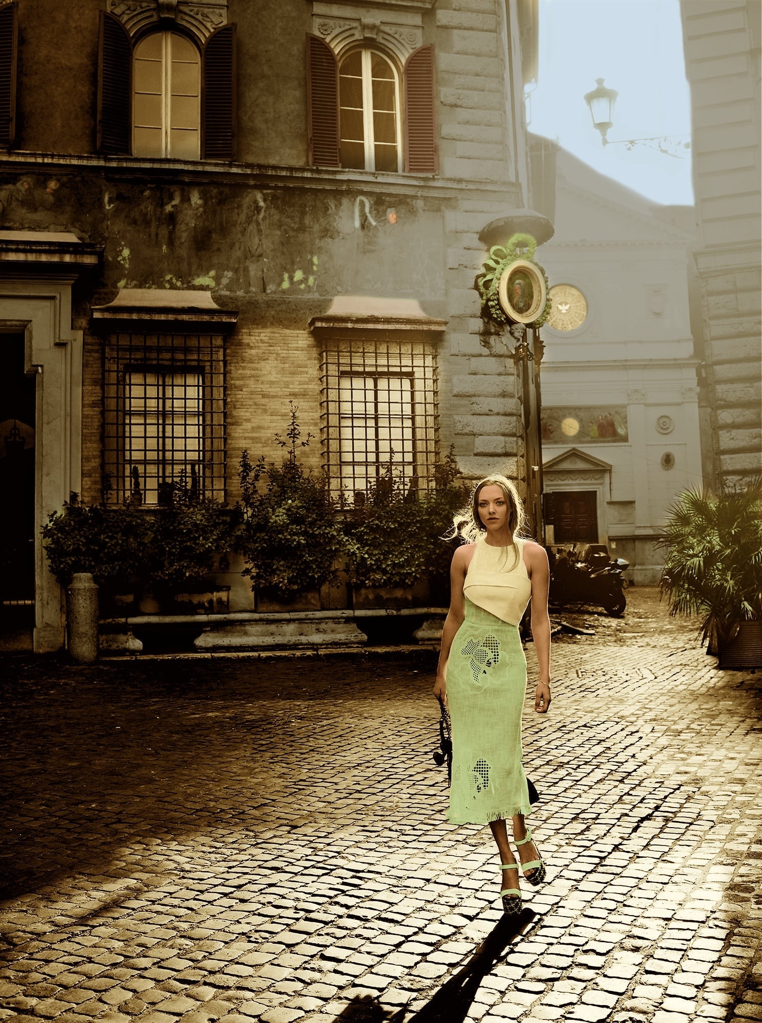 Amanda-Seyfried-Feet-1724285