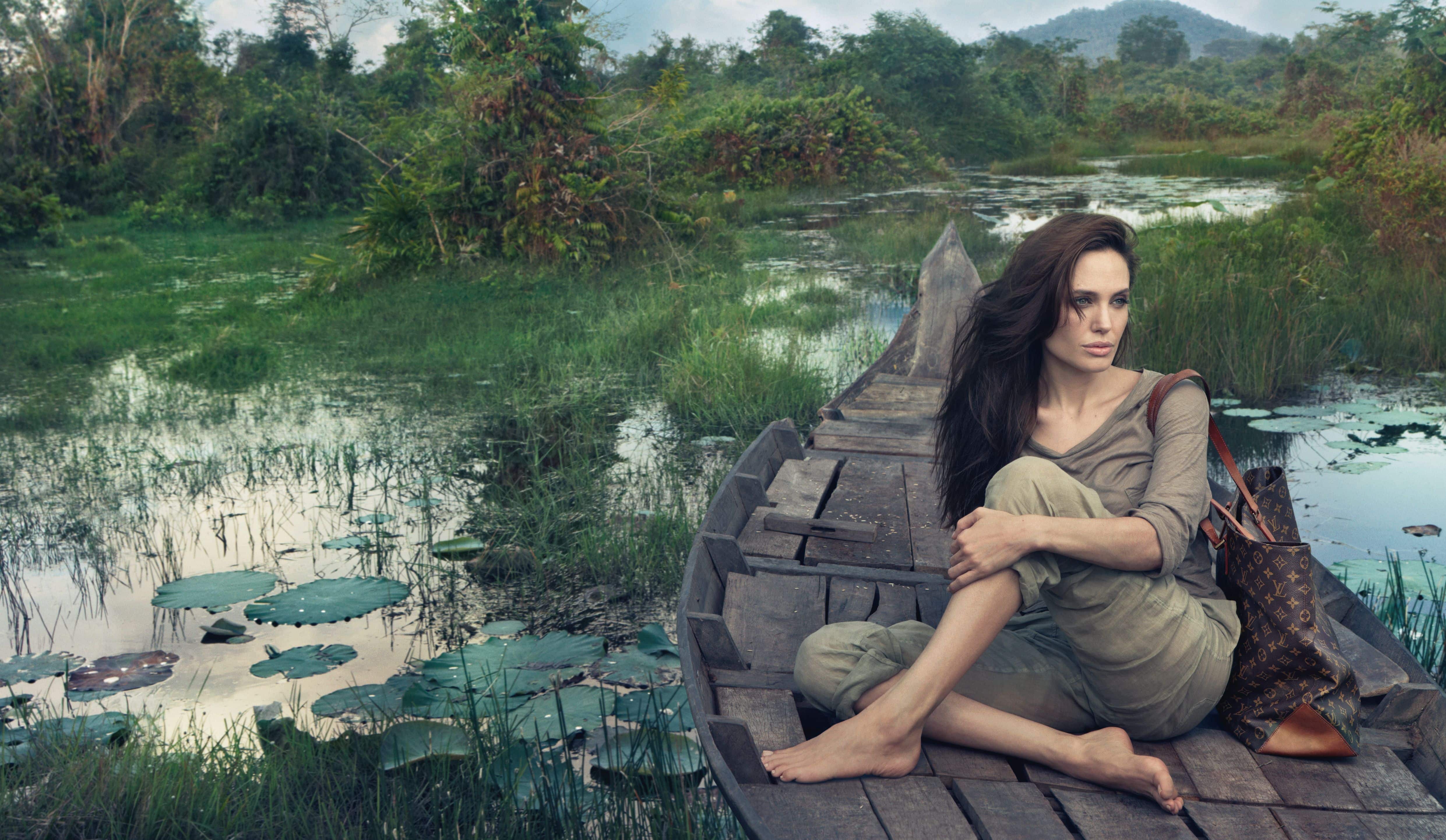 Angelina-Jolie-Feet-440253