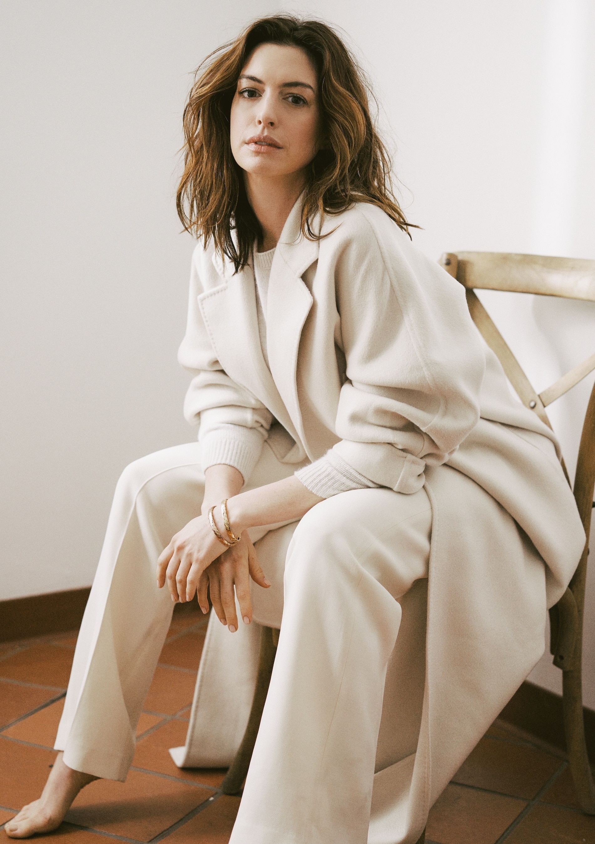 Anne-Hathaway-Feet-6608064