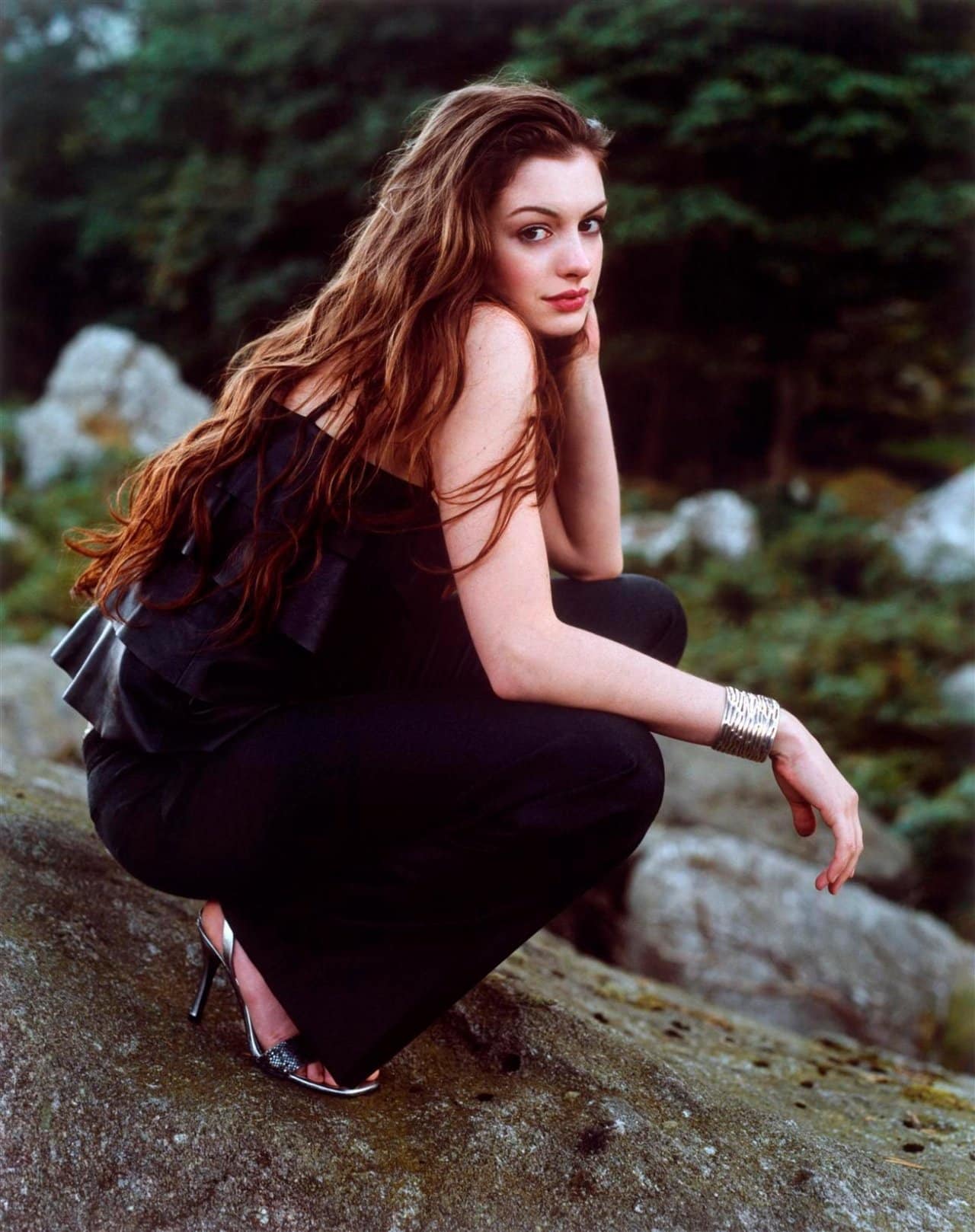 Anne-Hathaway-Feet-73680