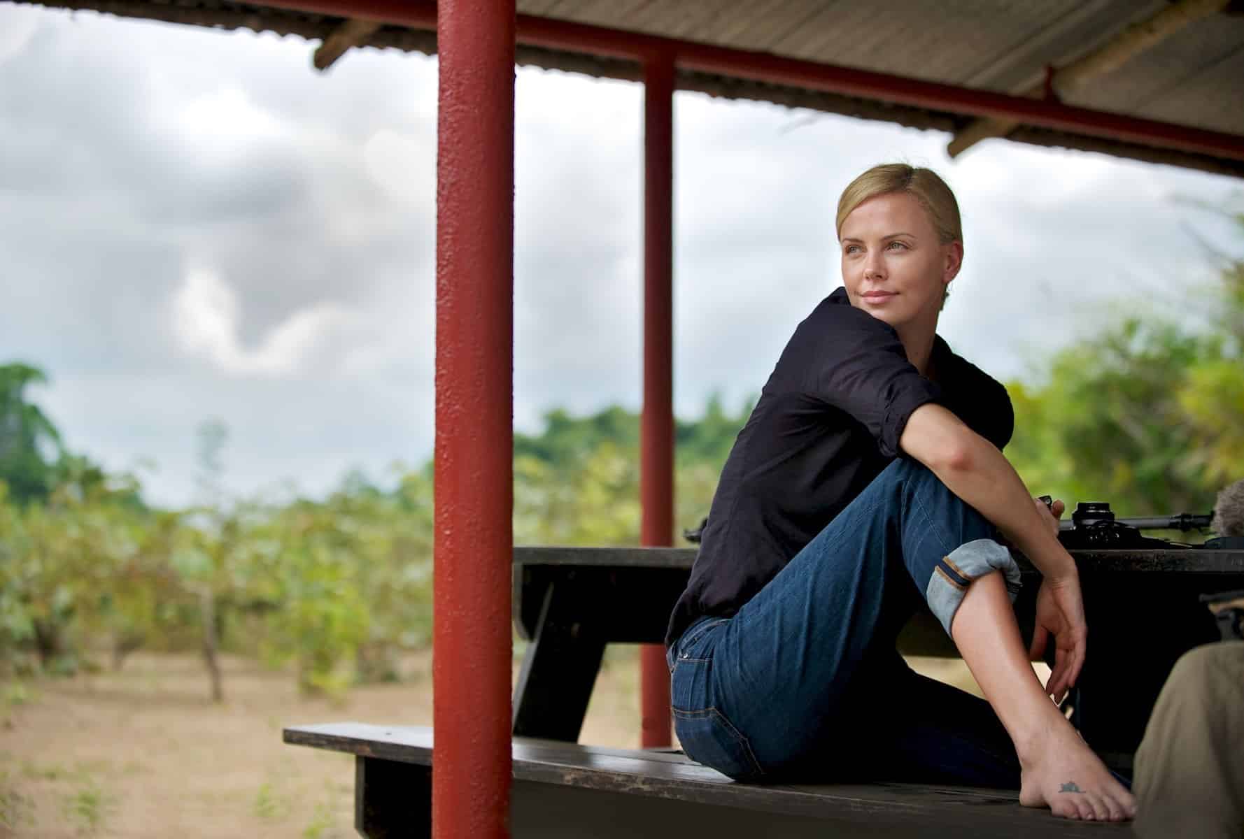 Charlize-Theron-Feet-5942047