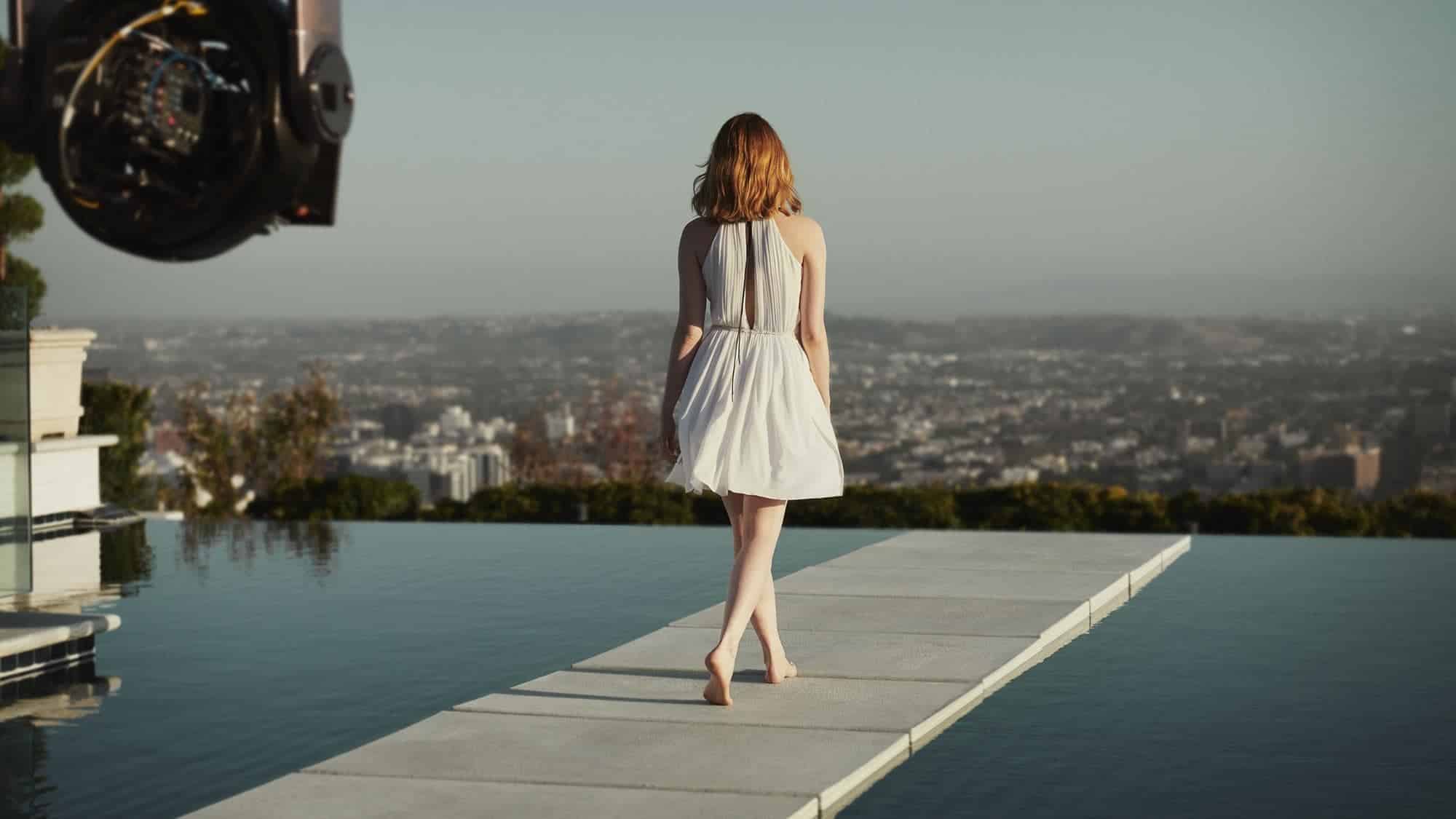 Emma-Stone-Feet-3747610