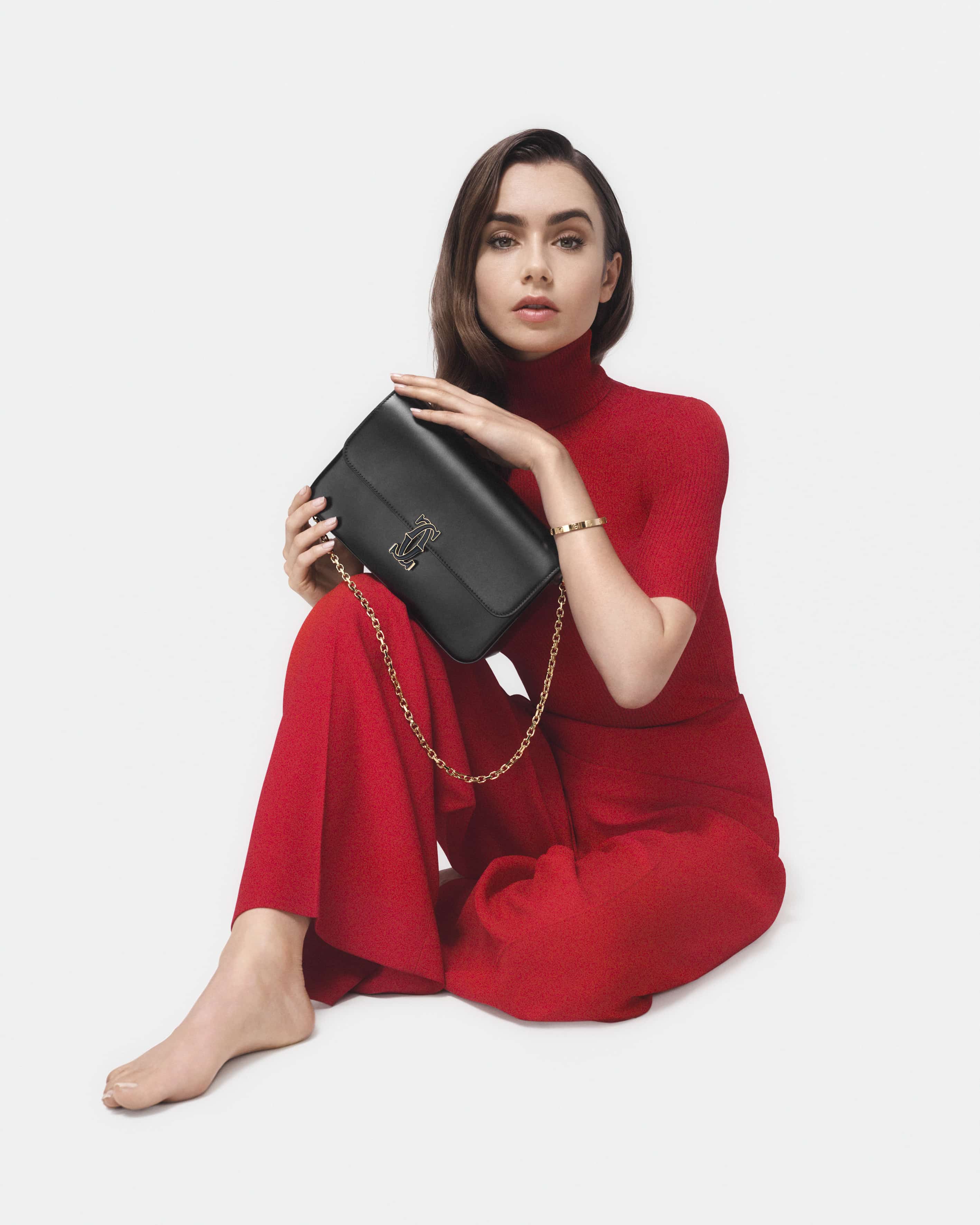 Lily-Collins-Feet-6001980