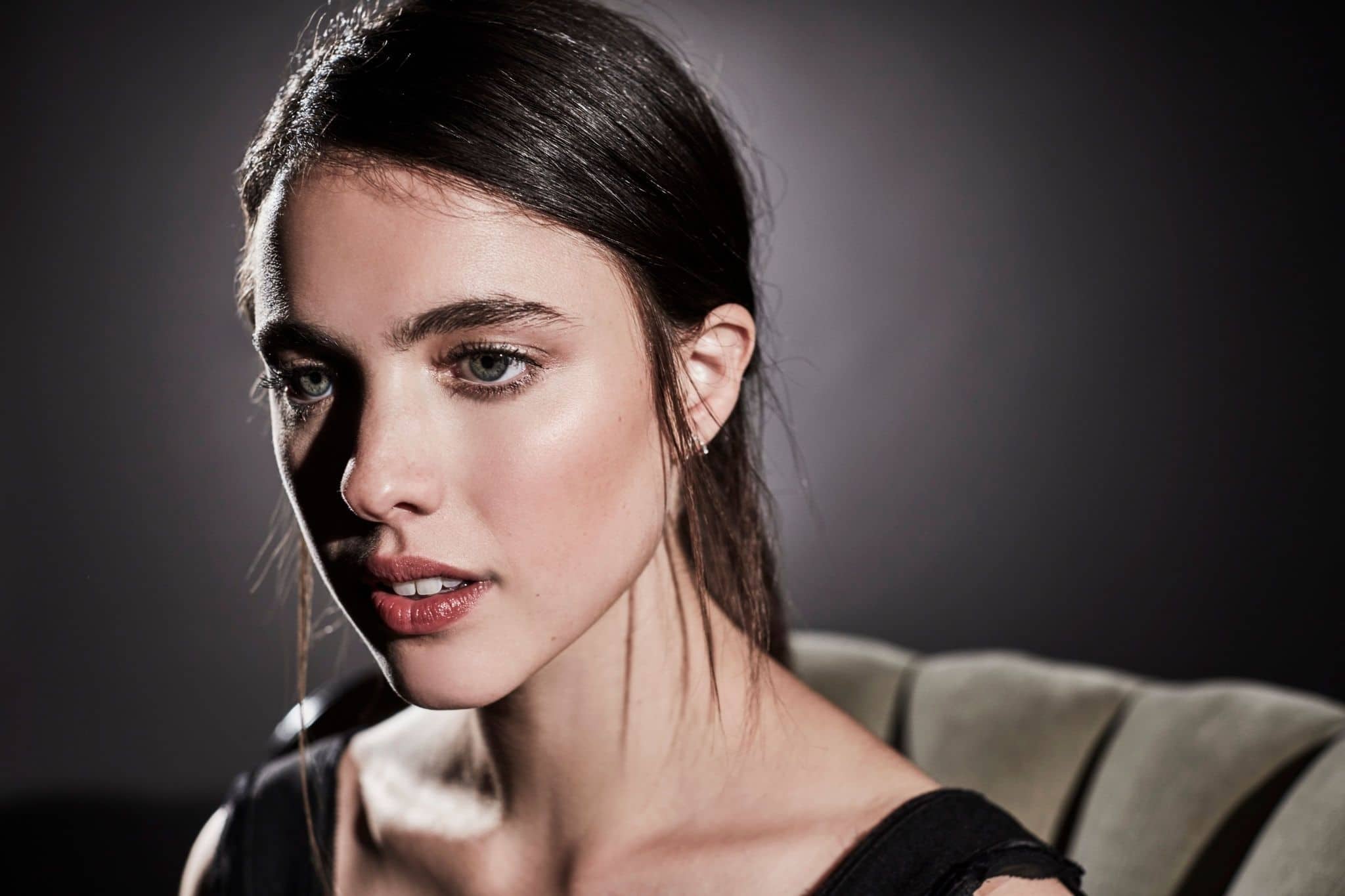 Margaret-Qualley-Novitiate-Portraits-Toronto-Film-Festival-2017-margaret-qualley-44241384-2048-1365
