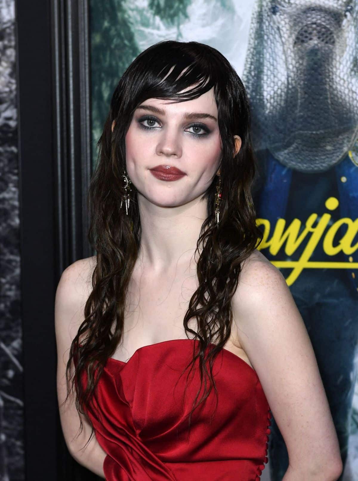 sophie-thatcher-at-yellowjackets-season-2-premiere-in-hollywood-03-22-2023-2