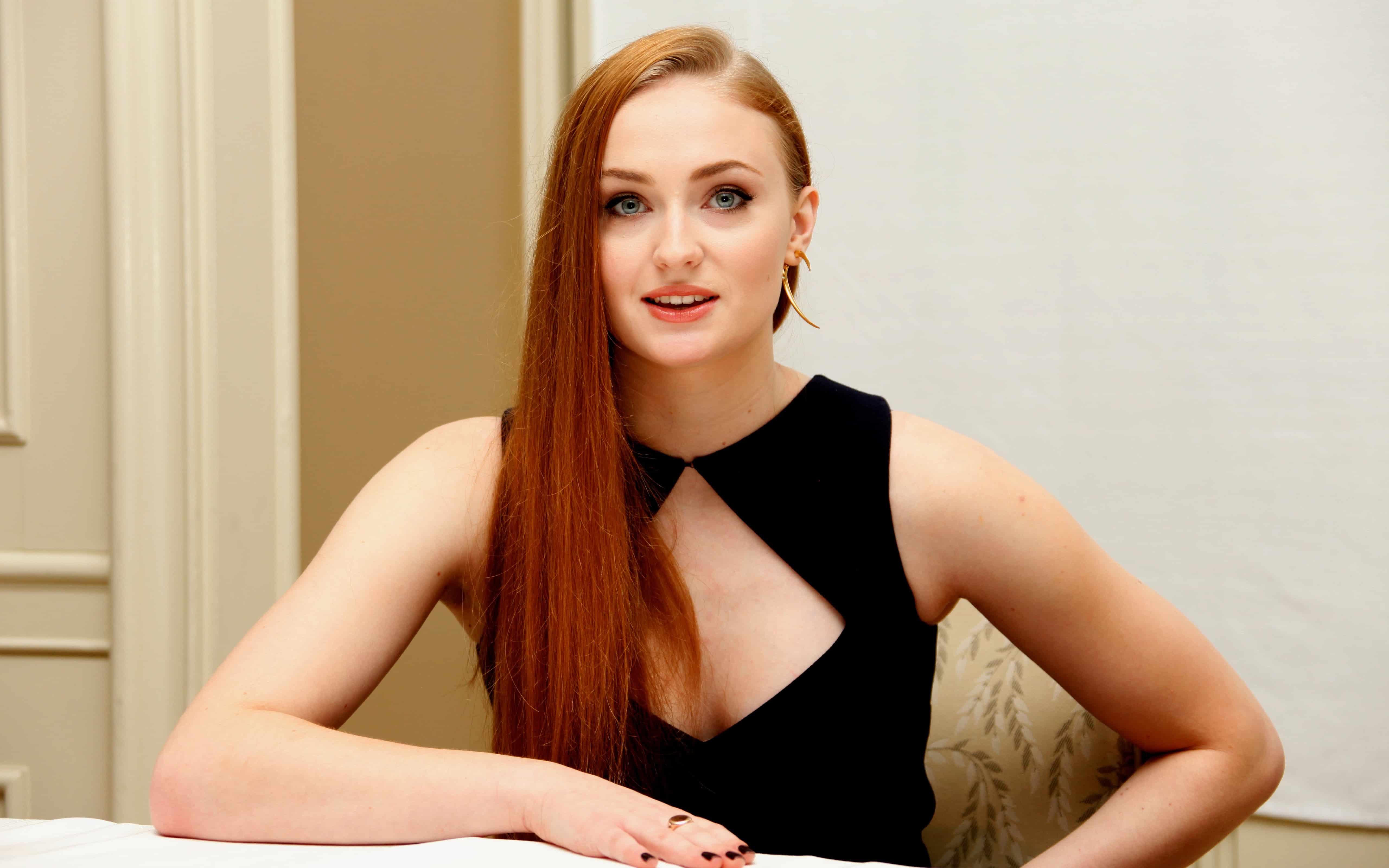 sophie-turner-hd-wide