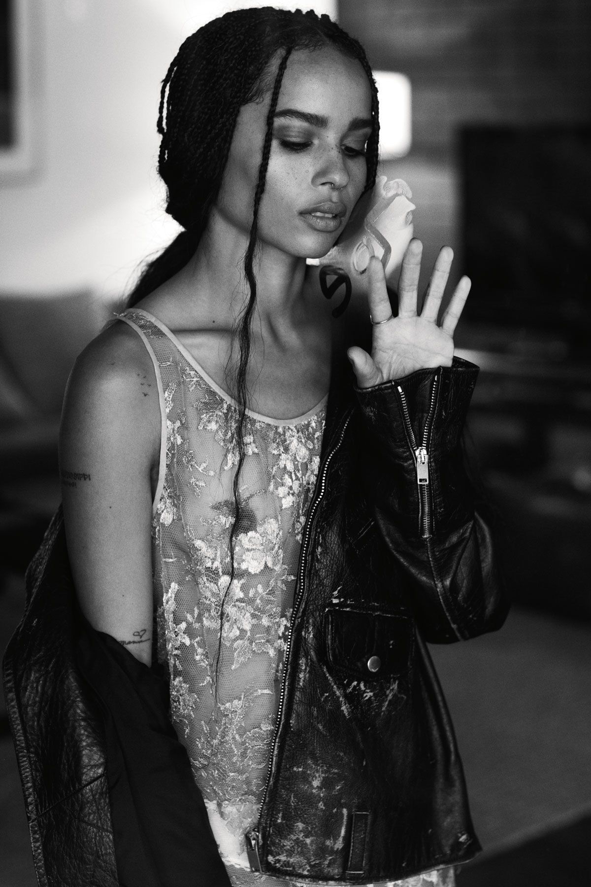 zoe-kravitz-in-id-magazine-april-2016-issue_5