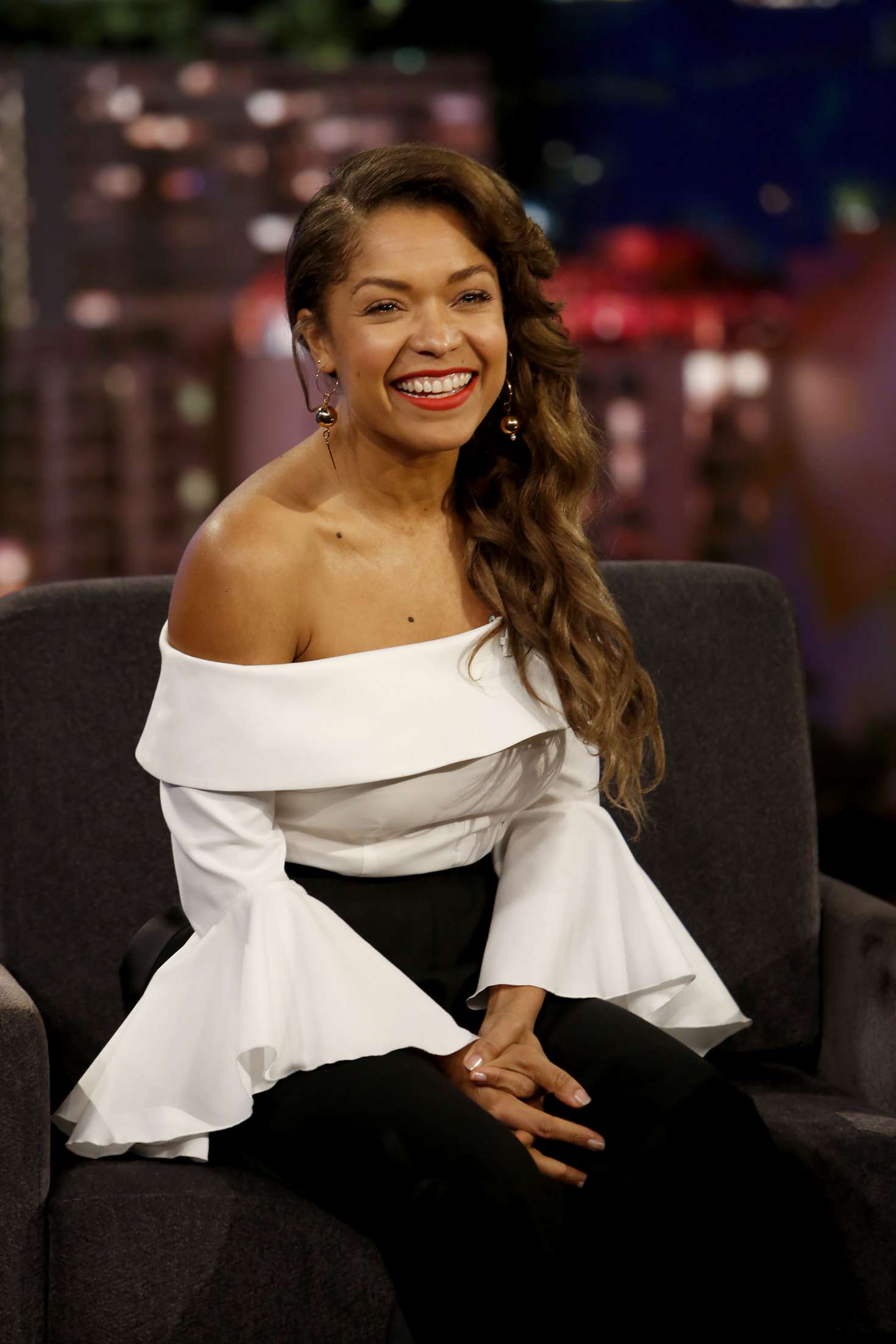 Antonia-Thomas-at-Jimmy-Kimmel-Live-02