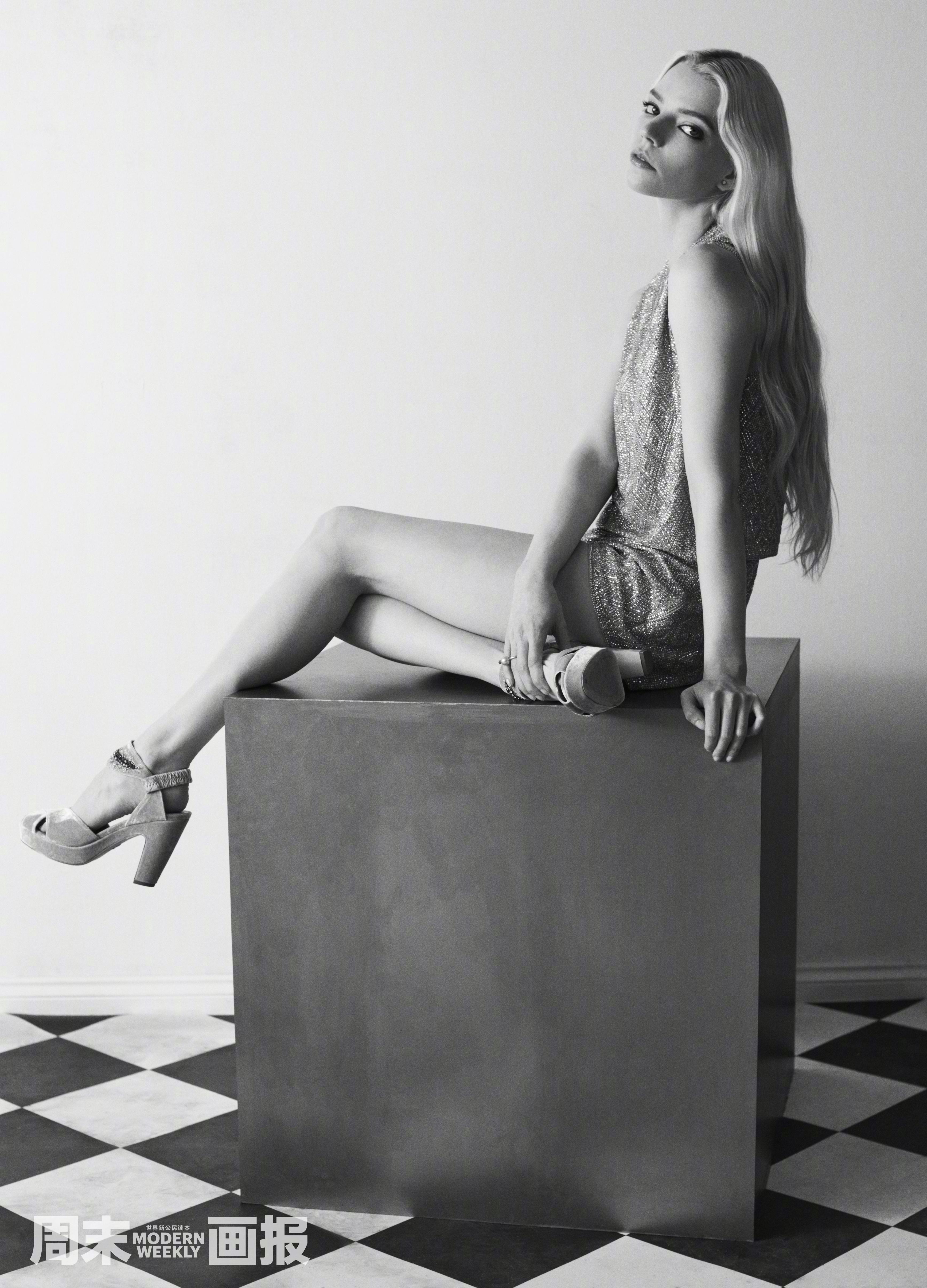 Anya-Taylor-Joy-Feet-7168882