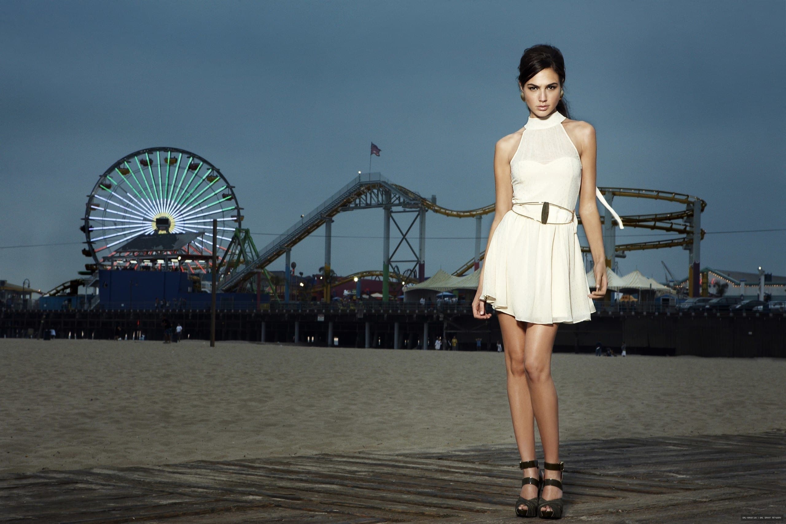 Gal-Gadot-Feet-2949311