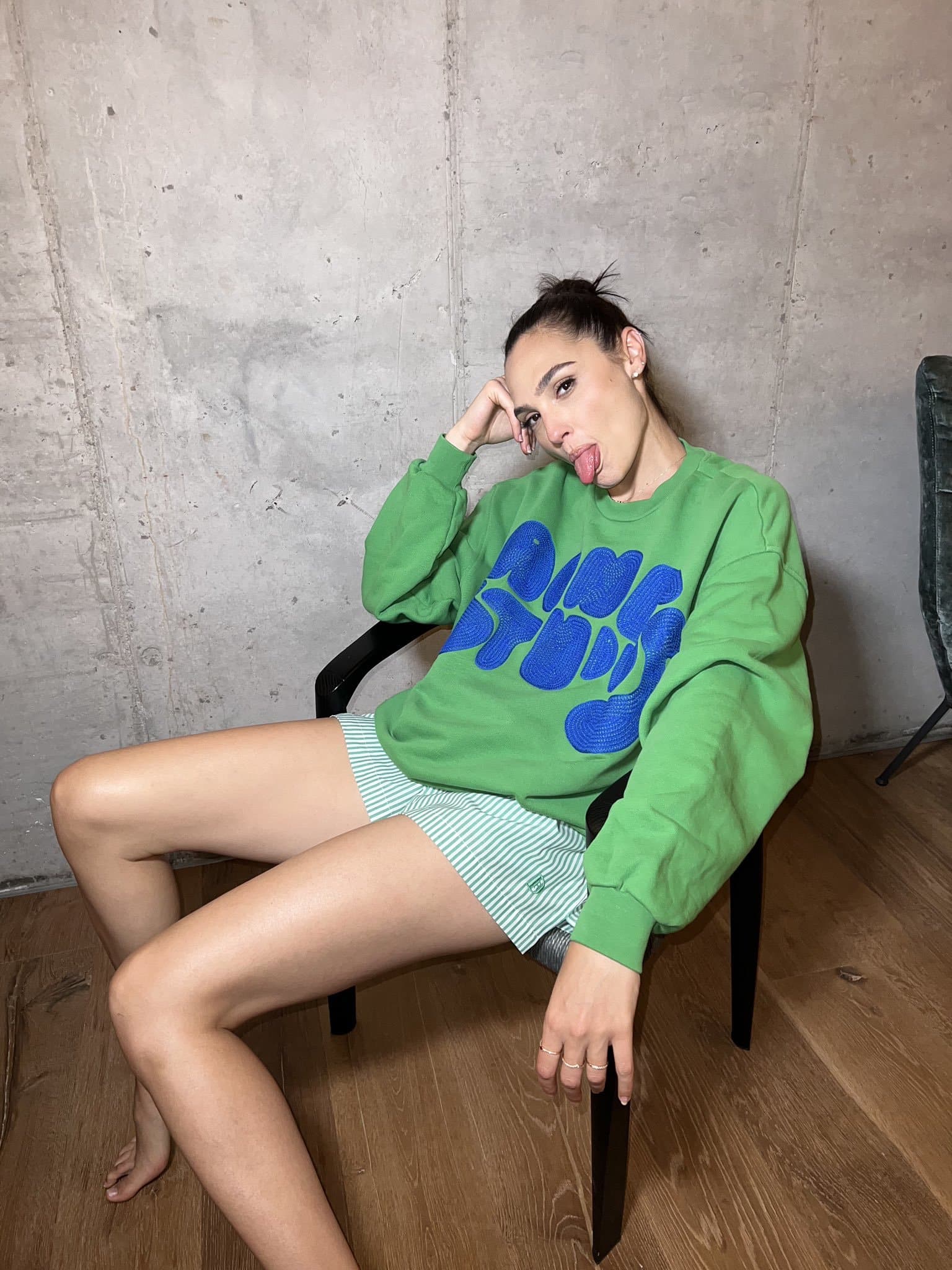 Gal-Gadot-Feet-6852379