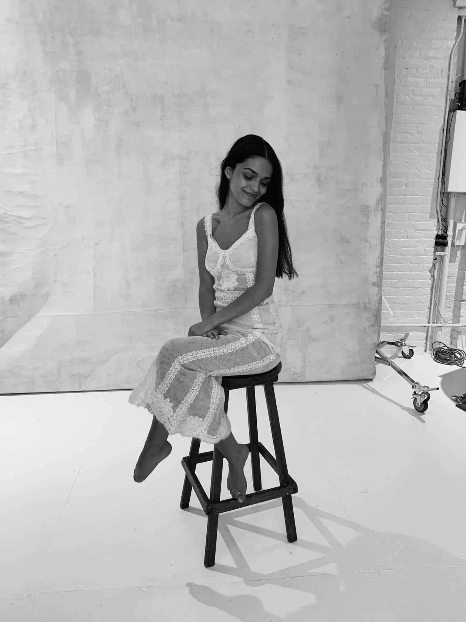 Rachel-Zegler-Feet-5419784