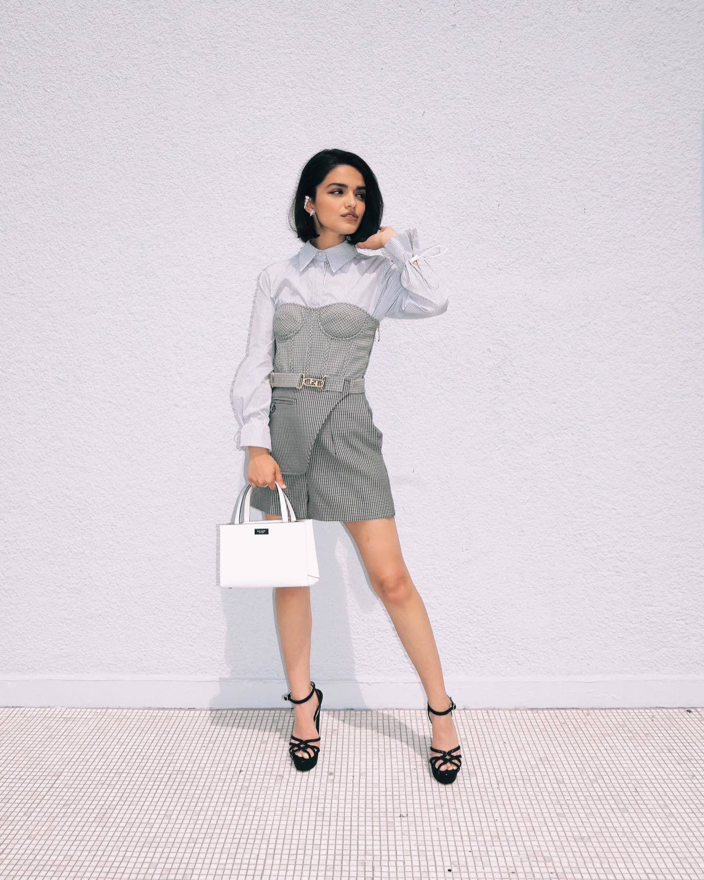 Rachel-Zegler-Feet-7075498