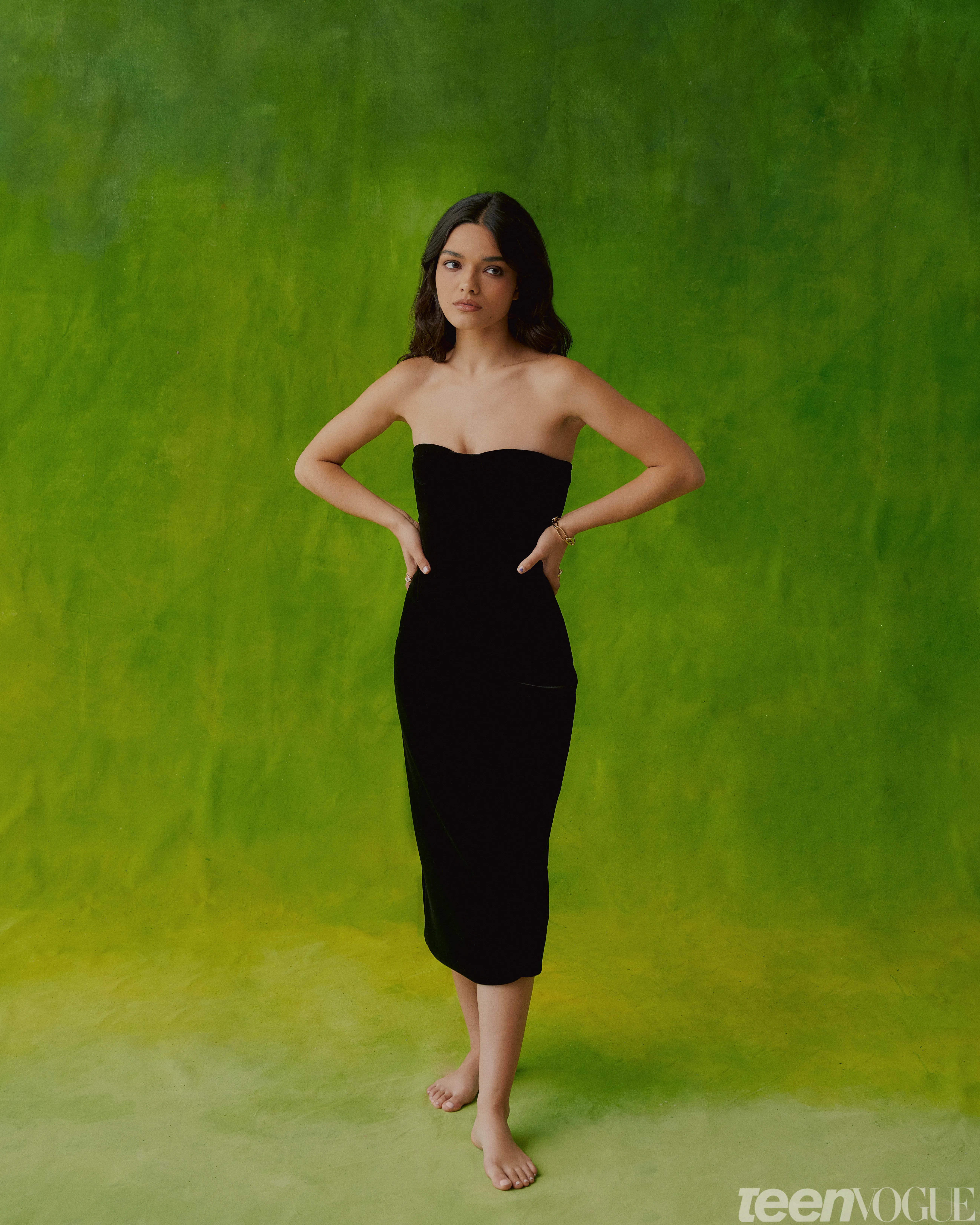 Rachel-Zegler-Feet-8220537