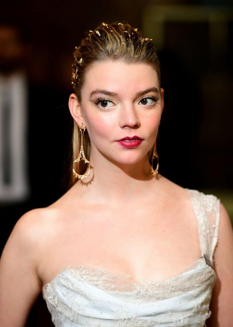 Anya Taylor-Joy con 22-23 años