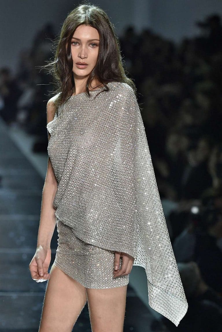 Bella Hadid con 20-21 años