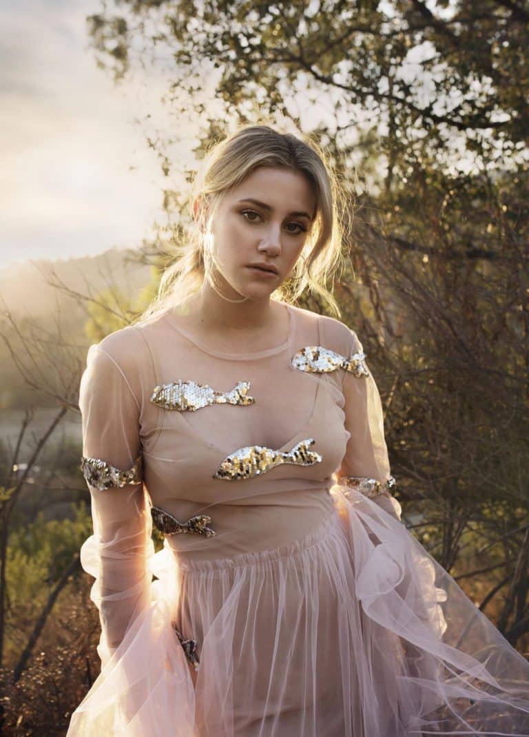 Lili Reinhart-50310