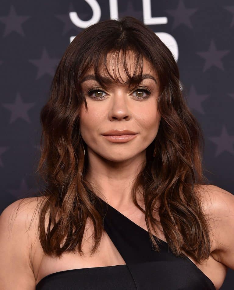 Sarah Hyland con 32-33 años