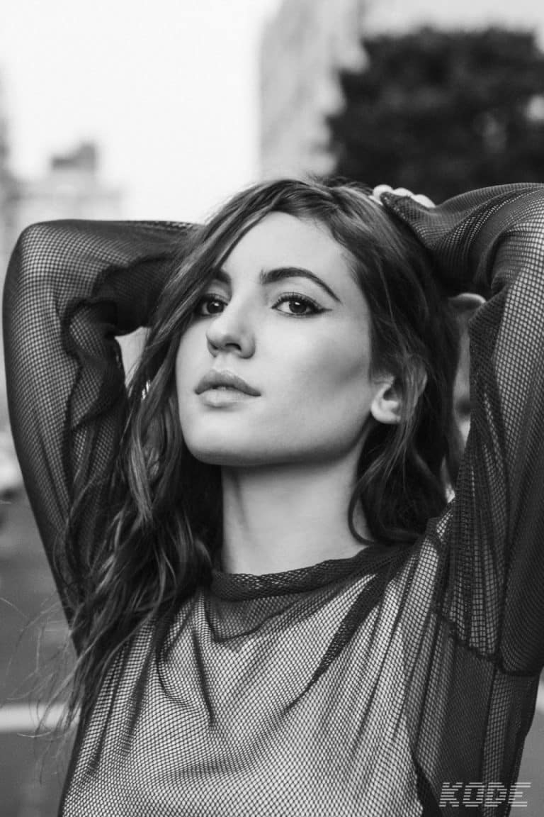 Ivana Baquero con 23-24 años