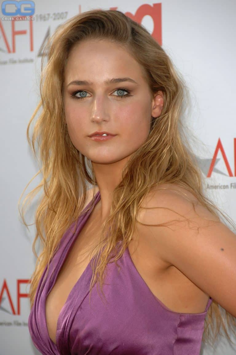 Leelee Sobieski-57093