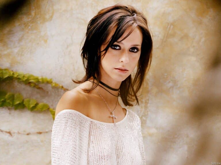 Jennifer Love Hewitt-58208