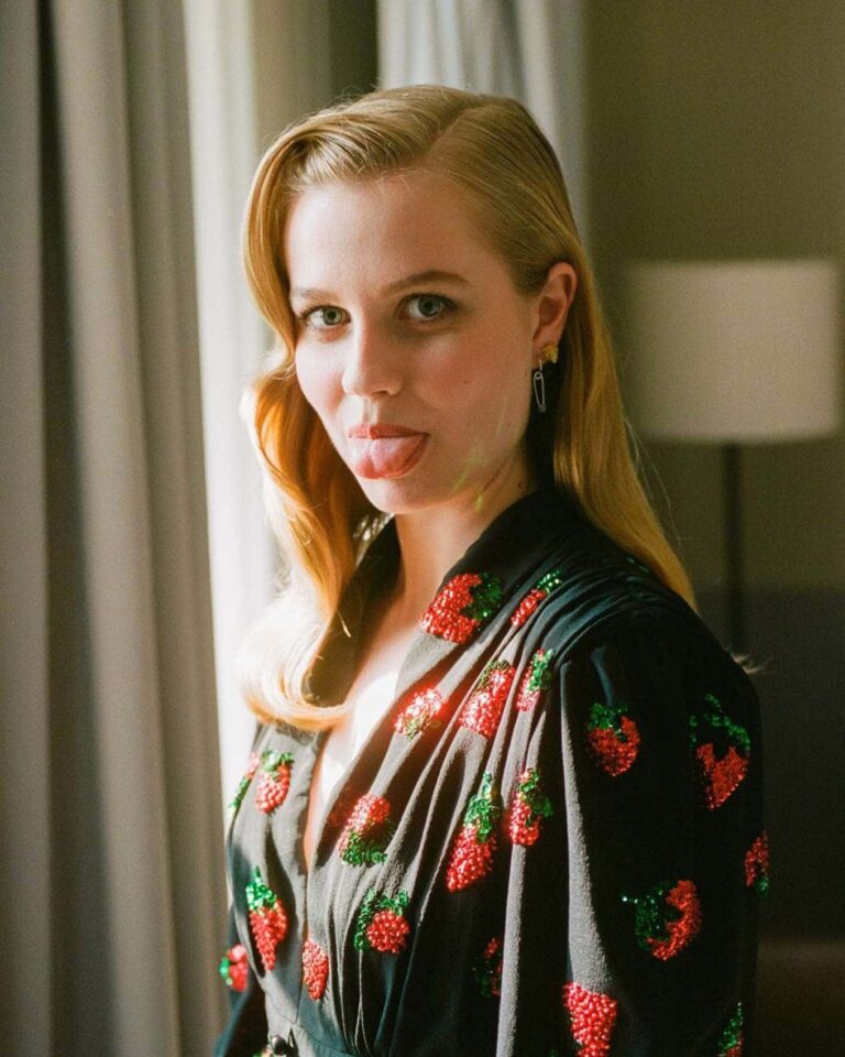 Angourie Rice con 17-18 años