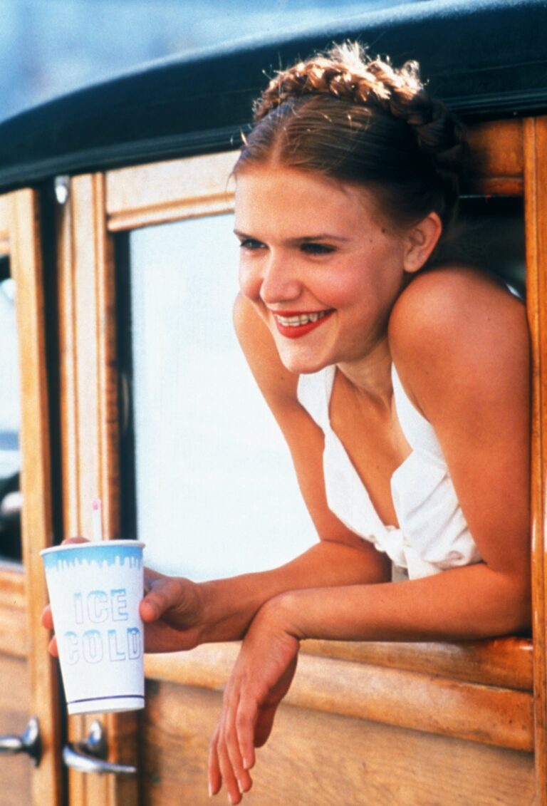 Dominique Swain-62032