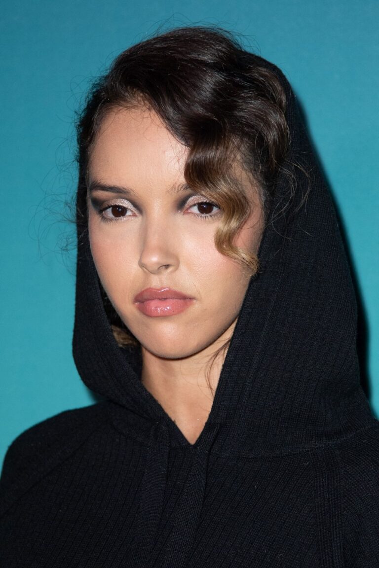 Lyna Khoudri con 31-32 años