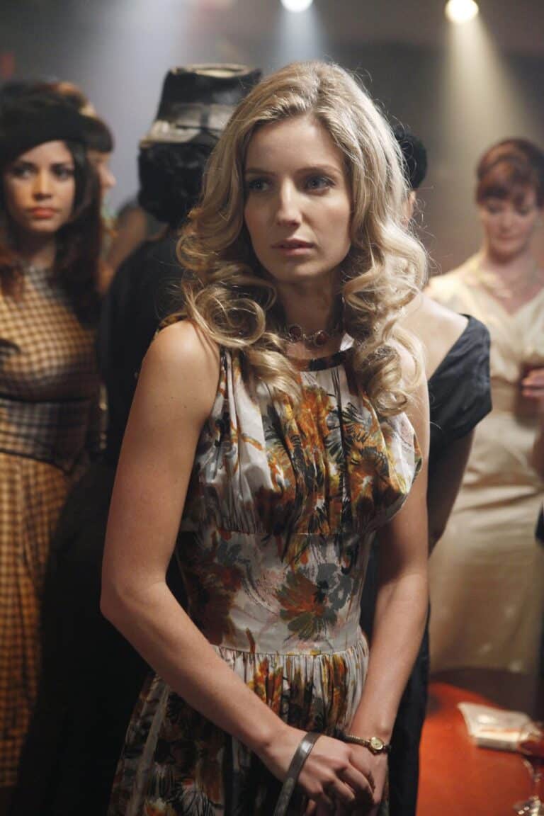 Annabelle Wallis-62869
