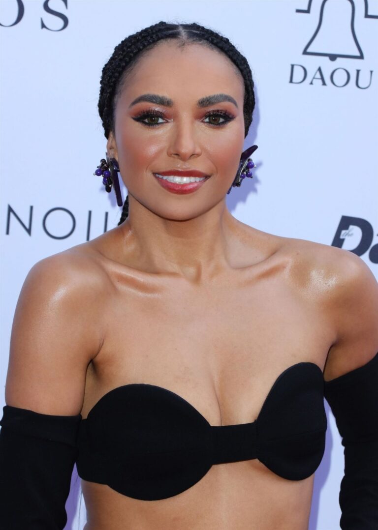 Kat Graham-62893