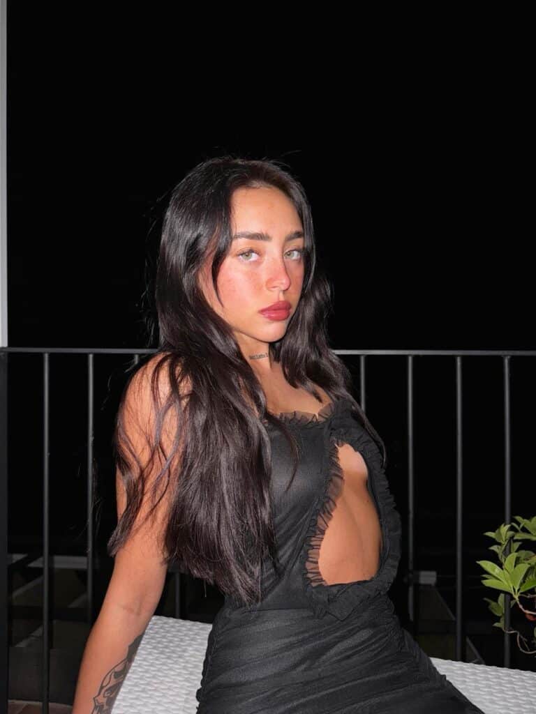 Nicki Nicole-63221