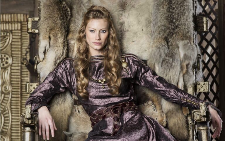 Alyssa Sutherland-63833