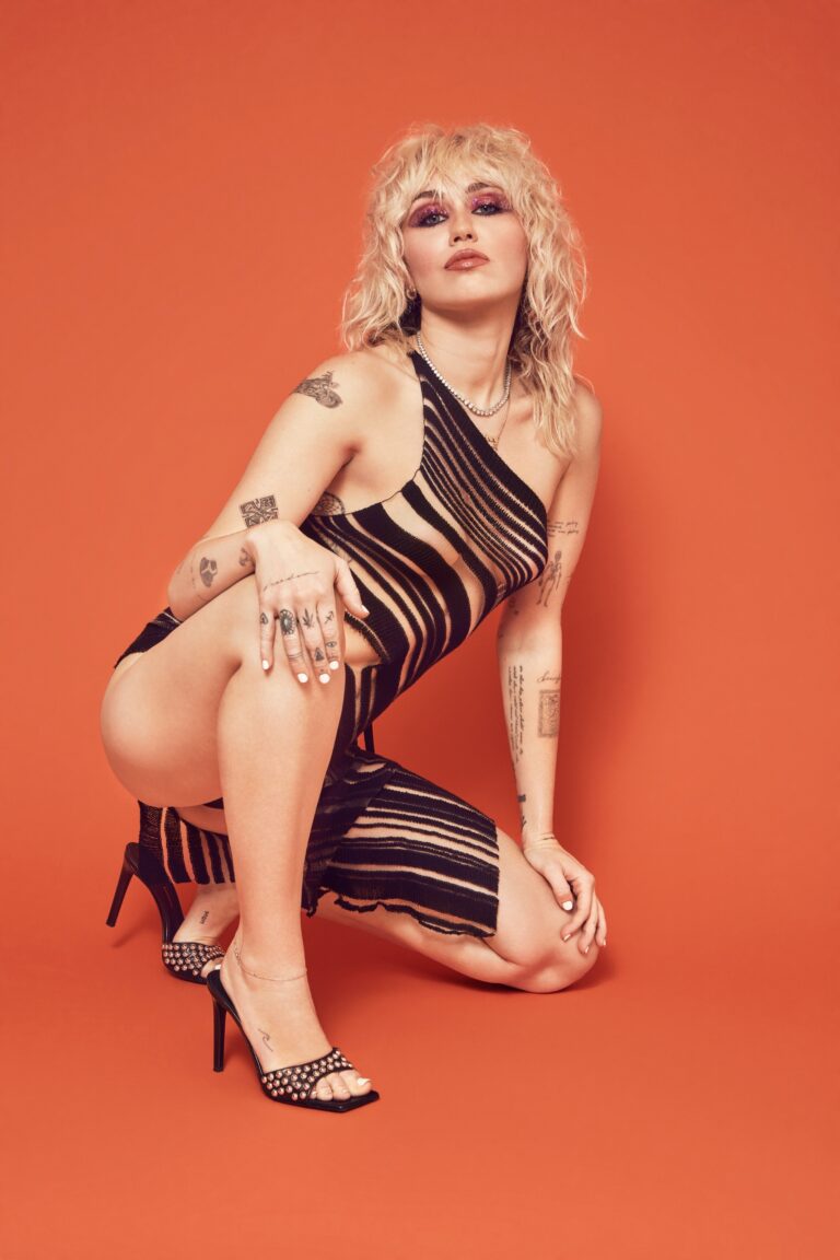 Miley Cyrus-64435